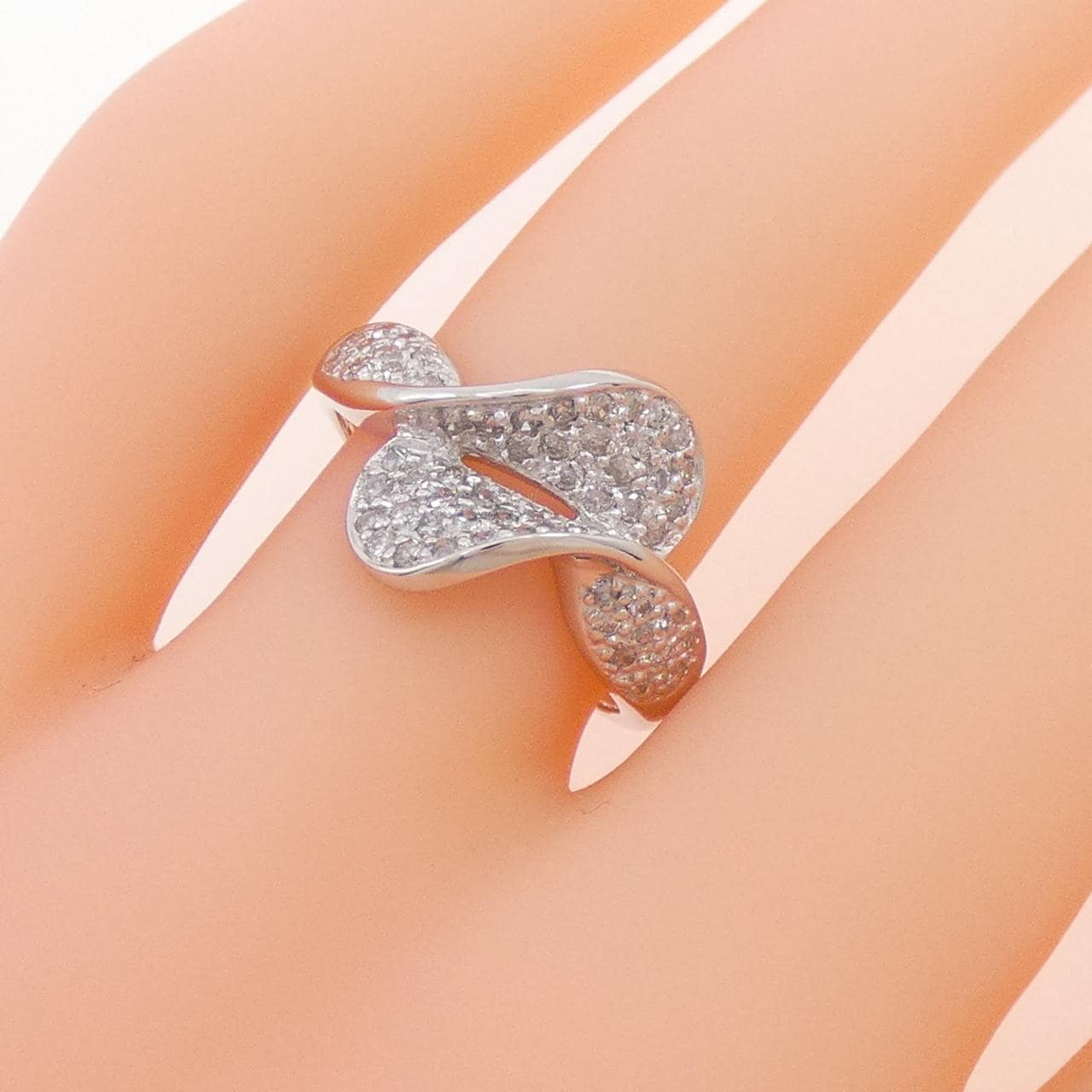 K18WG ダイヤモンド リング 0.42CT