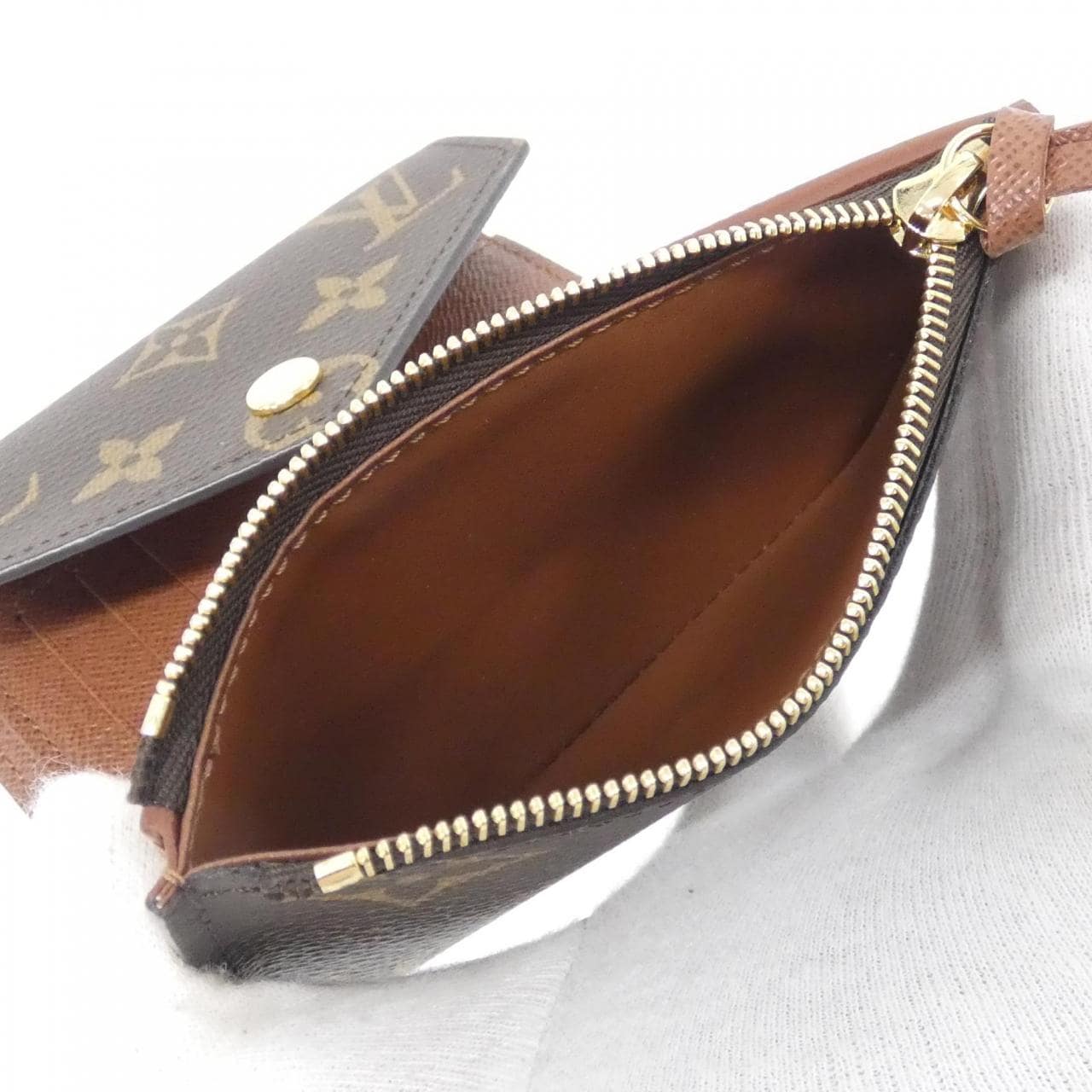 ルイヴィトン モノグラム ポルトフォイユ ヴィクトリーヌ M62472 財布