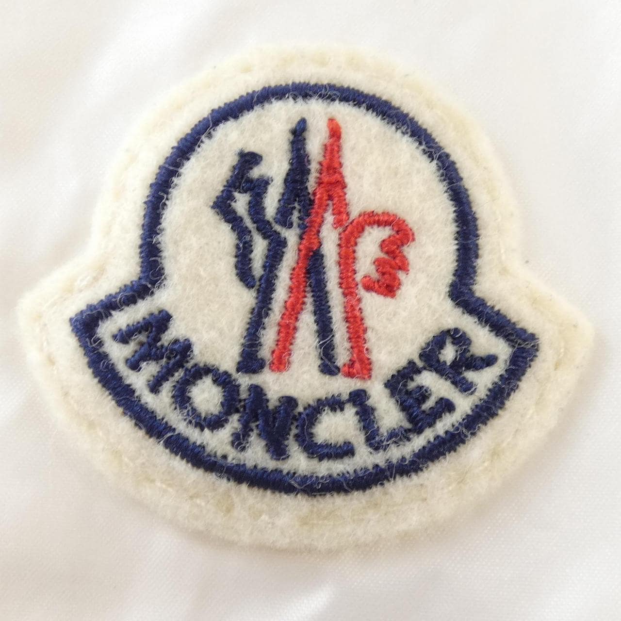 モンクレール MONCLER LAICHE ダウンジャケット