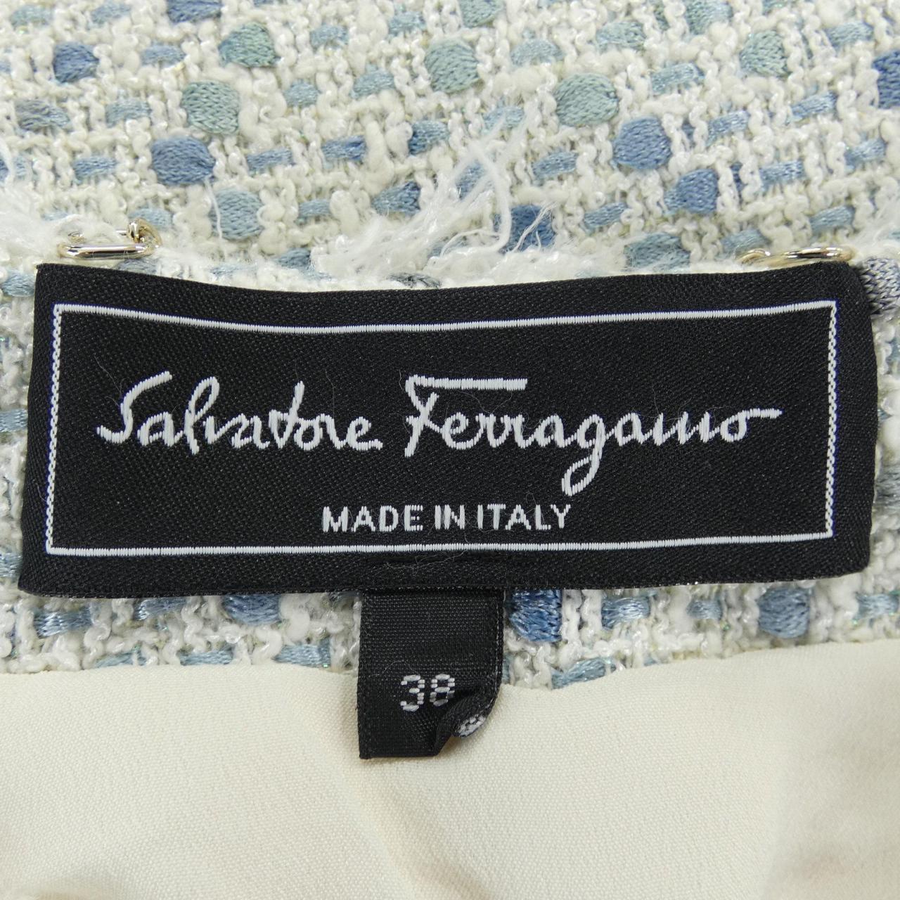 サルヴァトーレフェラガモ SALVATORE FERRAGAMO コート