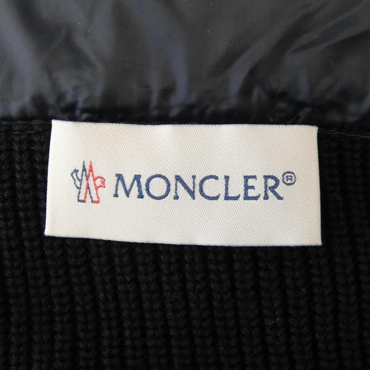 モンクレール MONCLER 10919B00005 ダウンジャケット