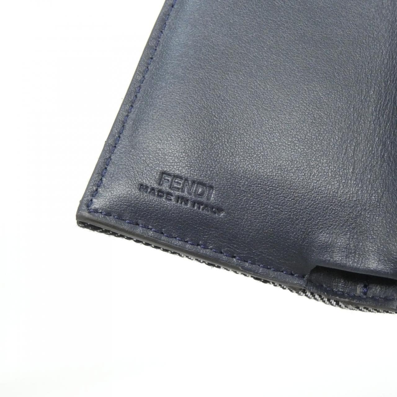 【新品】フェンディ 8M0395 AUT4 財布