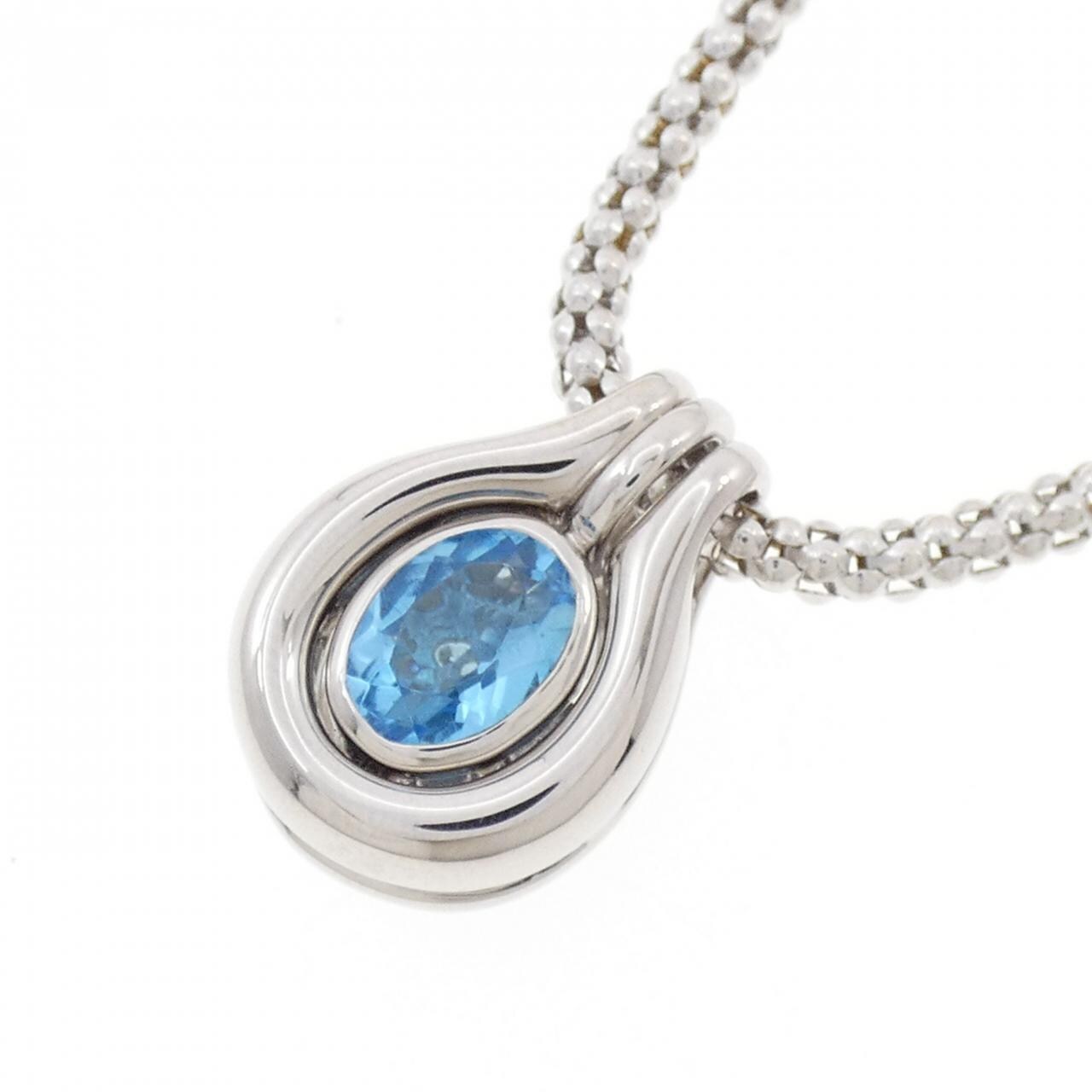 750WG blue Topaz necklace