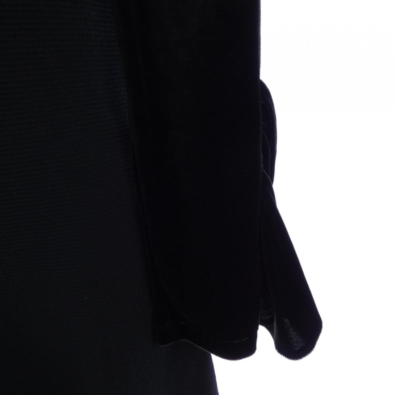エンポリオアルマーニ EMPORIO ARMANI ワンピース