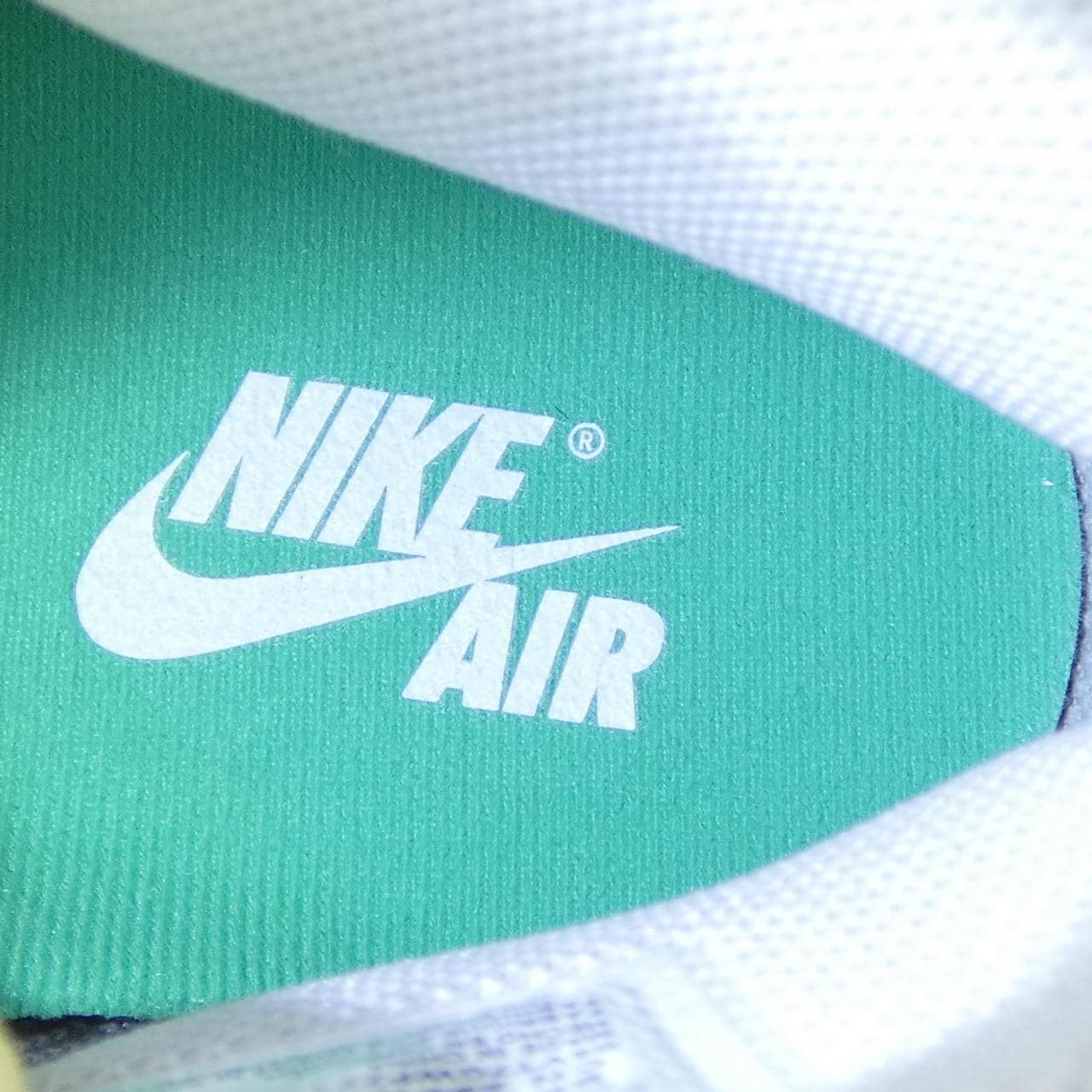 ナイキ ジョーダン NIKE JORDAN スニーカー