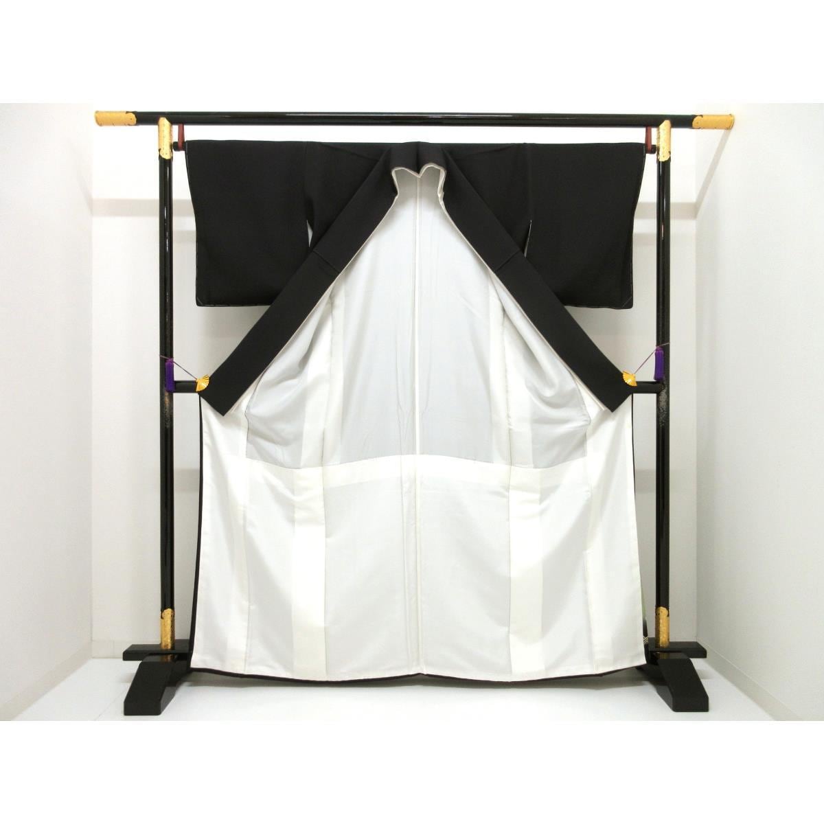 【未使用品】黑色留袖和服，饰以友禅金和渐变染色