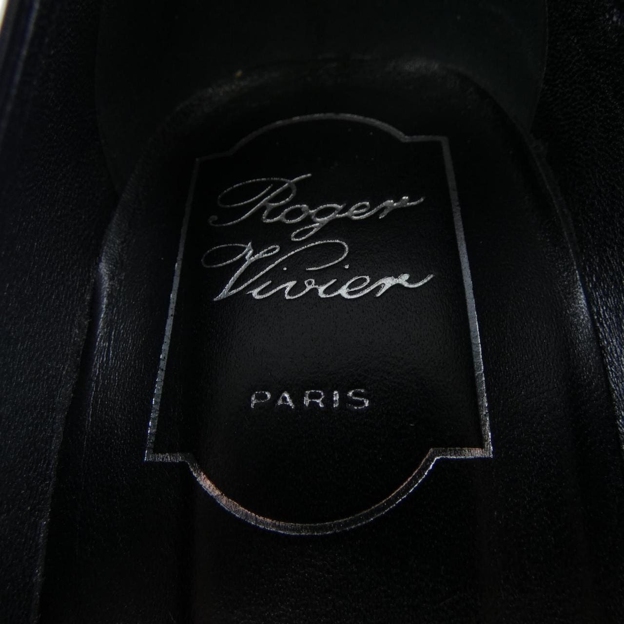 ロジェヴィヴィエ ROGER VIVIER パンプス