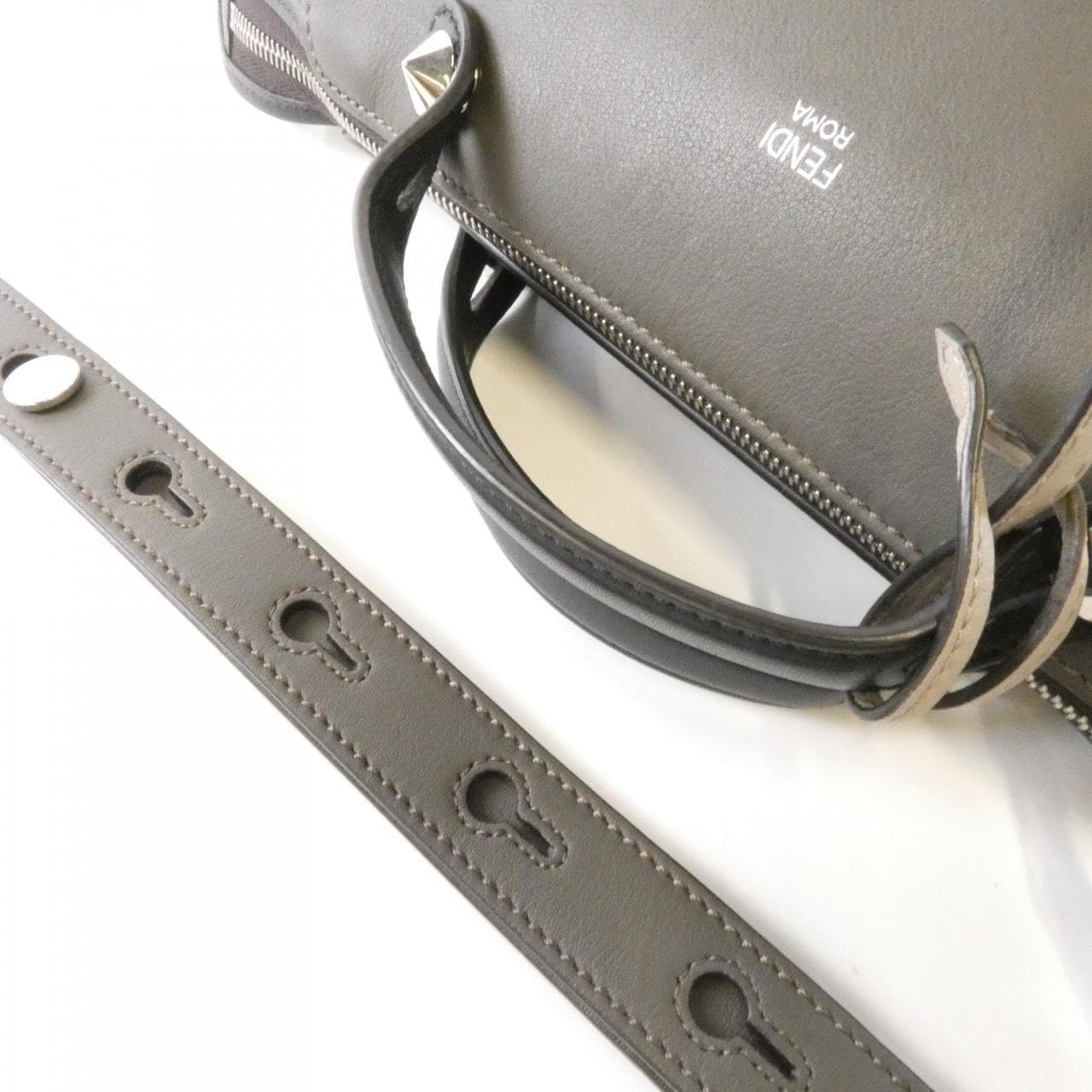 フェンディ バイ ザ ウェイ ミディアム 8BL146 5QJ バッグ