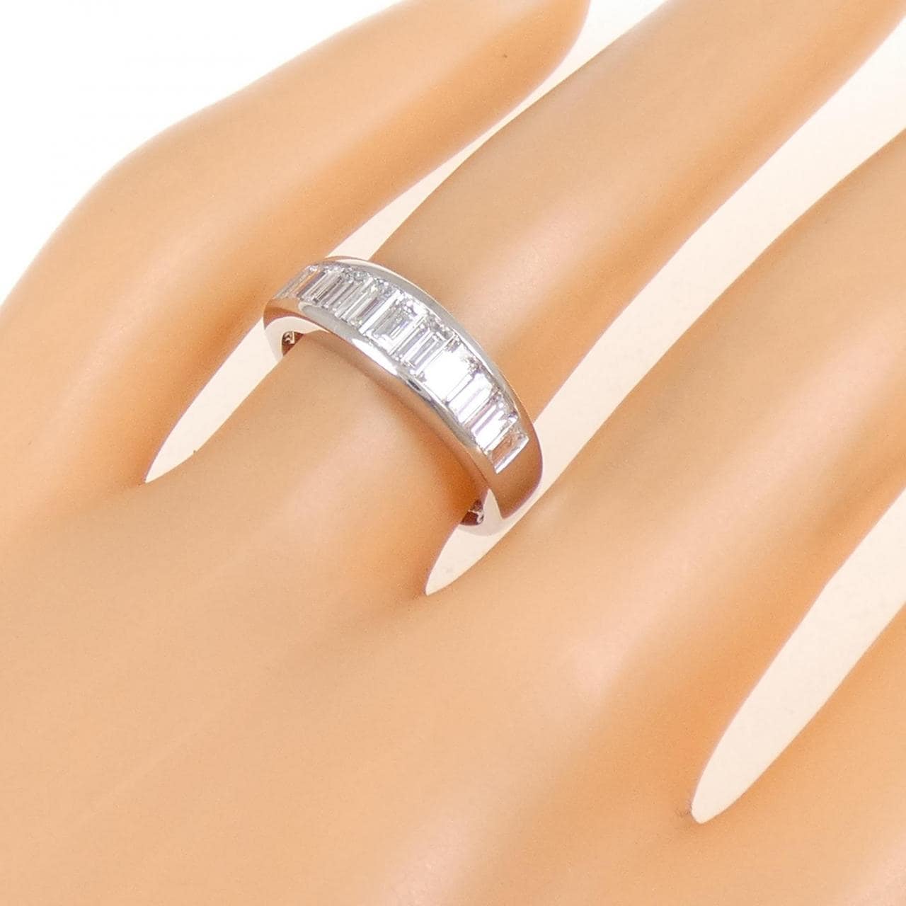 PT900 ダイヤモンド リング 1.00CT