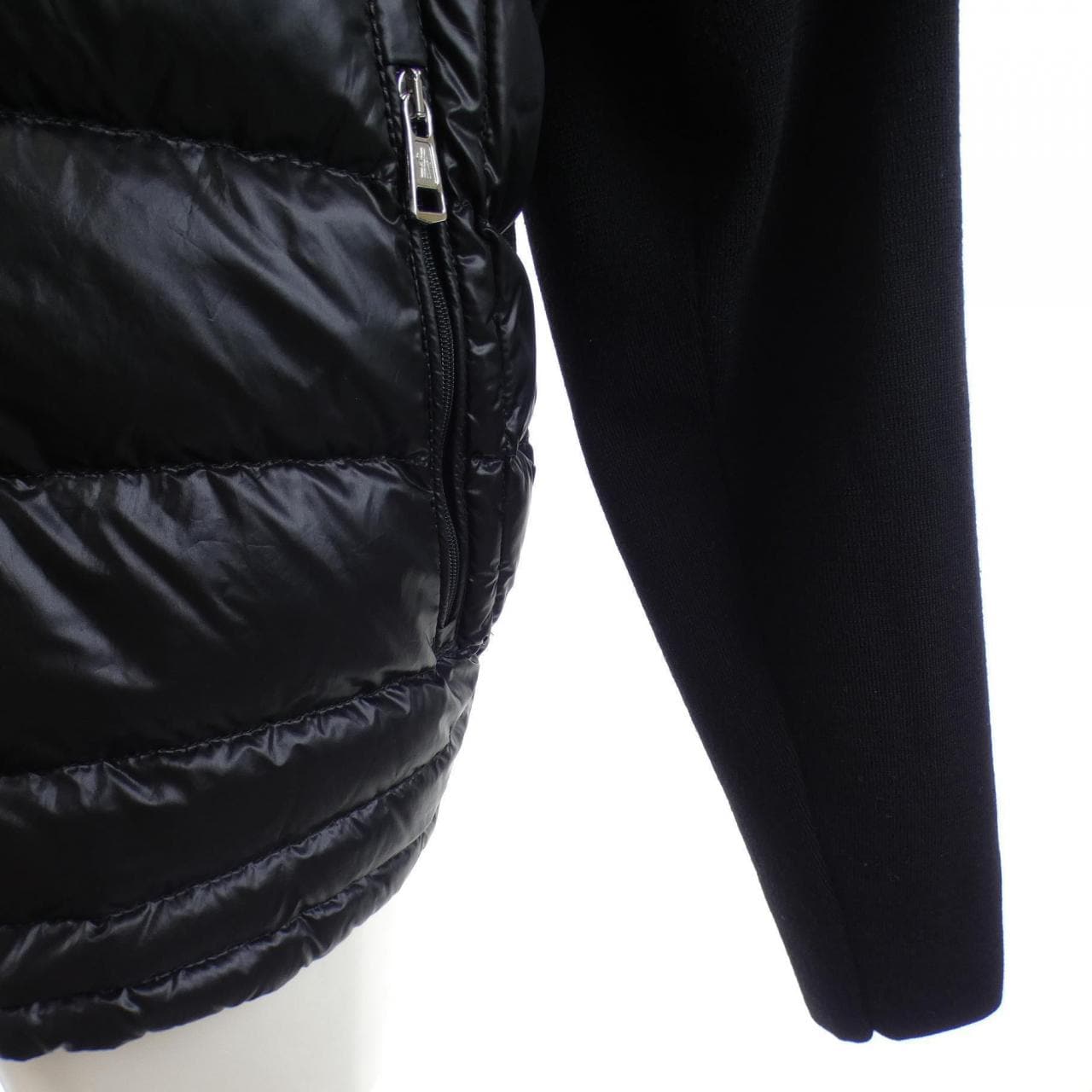 モンクレール MONCLER 10919B00016 ダウンジャケット