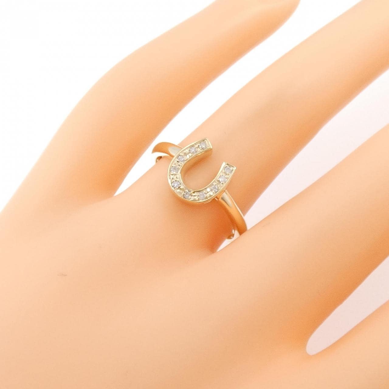 K10YG Horseshoe Diamond Ring