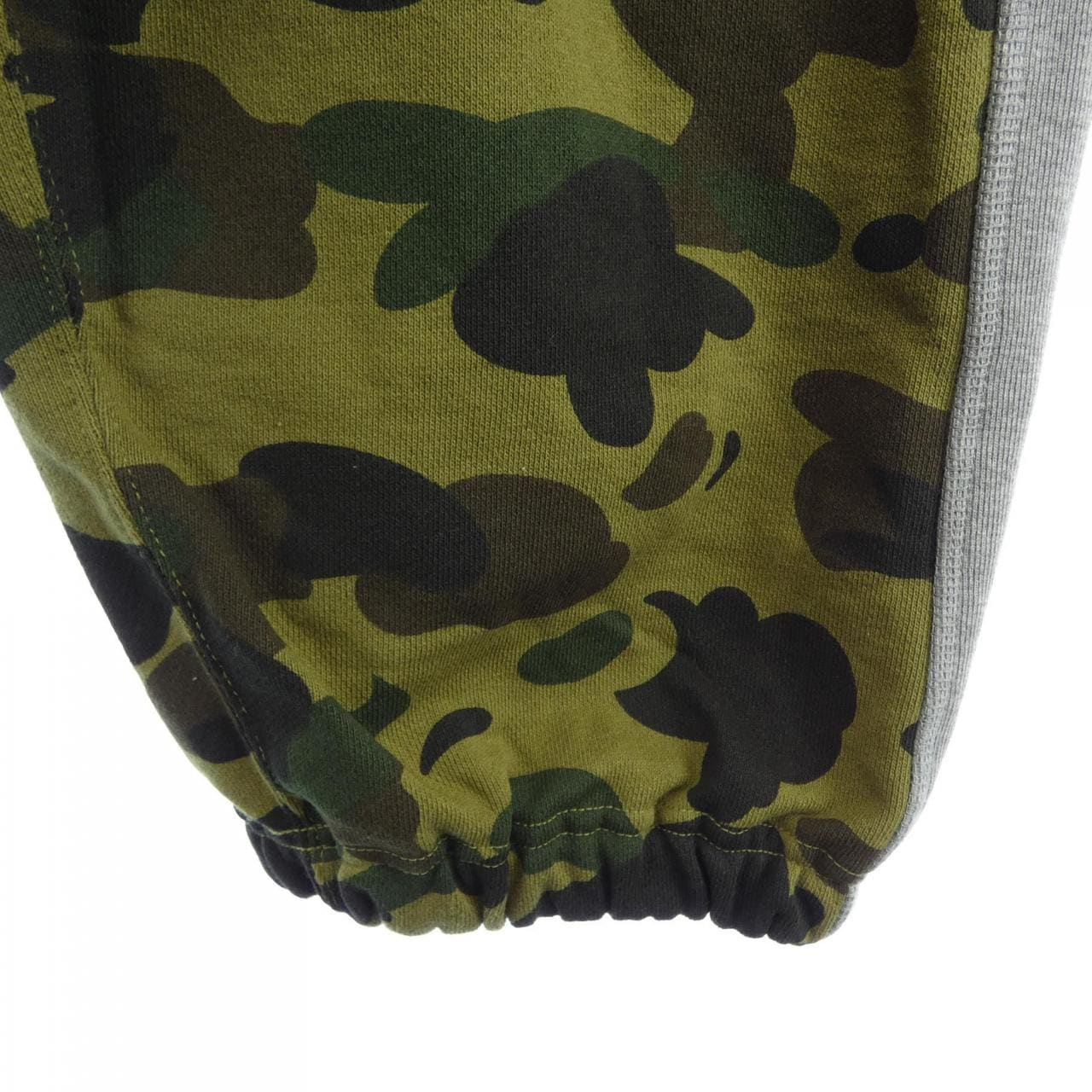 アベイシングエイプ A BATHING APE パンツ