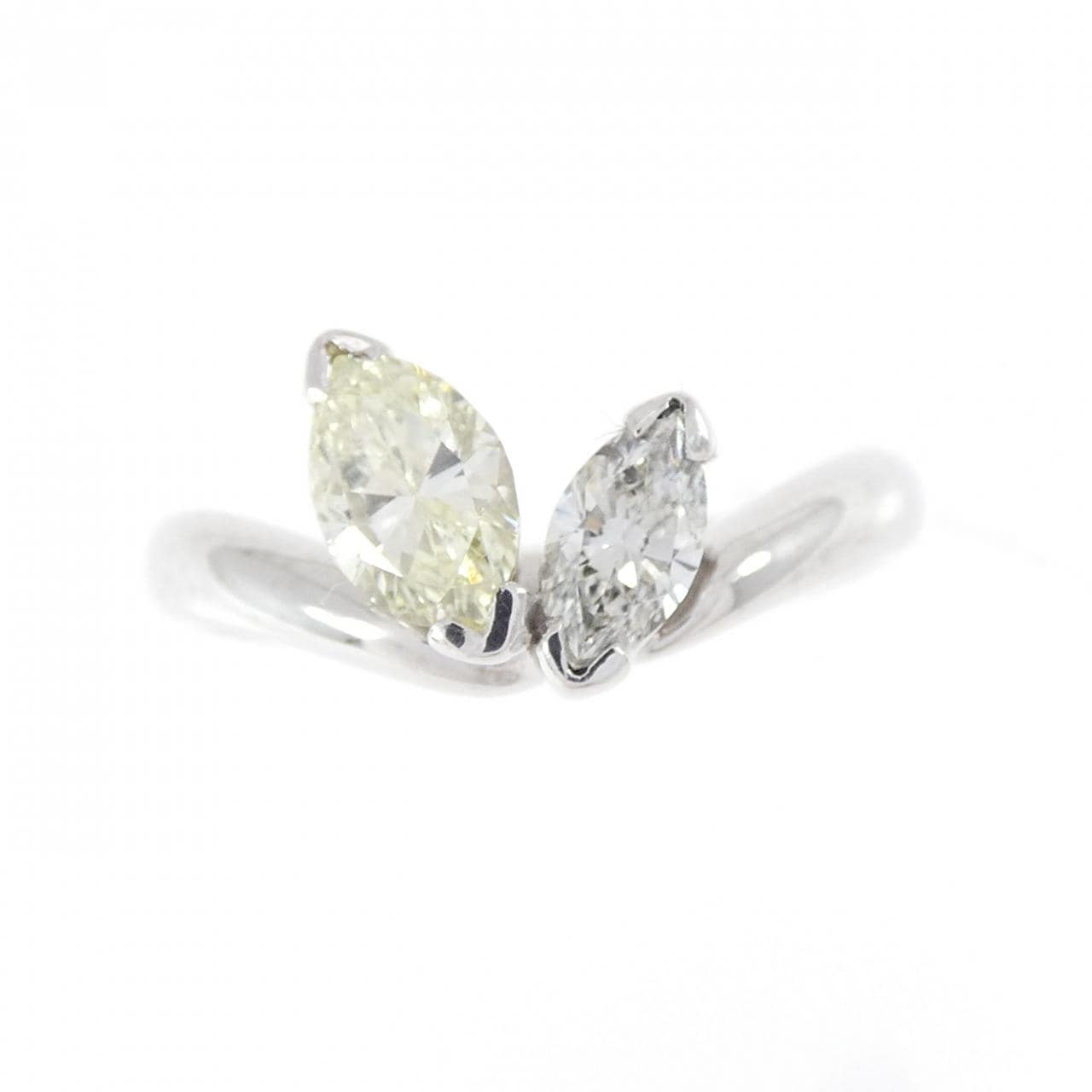 PT900 ダイヤモンド リング 0.68CT