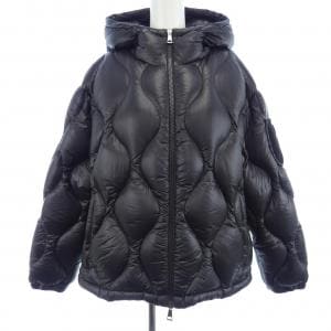 モンクレール MONCLER ダウンジャケット