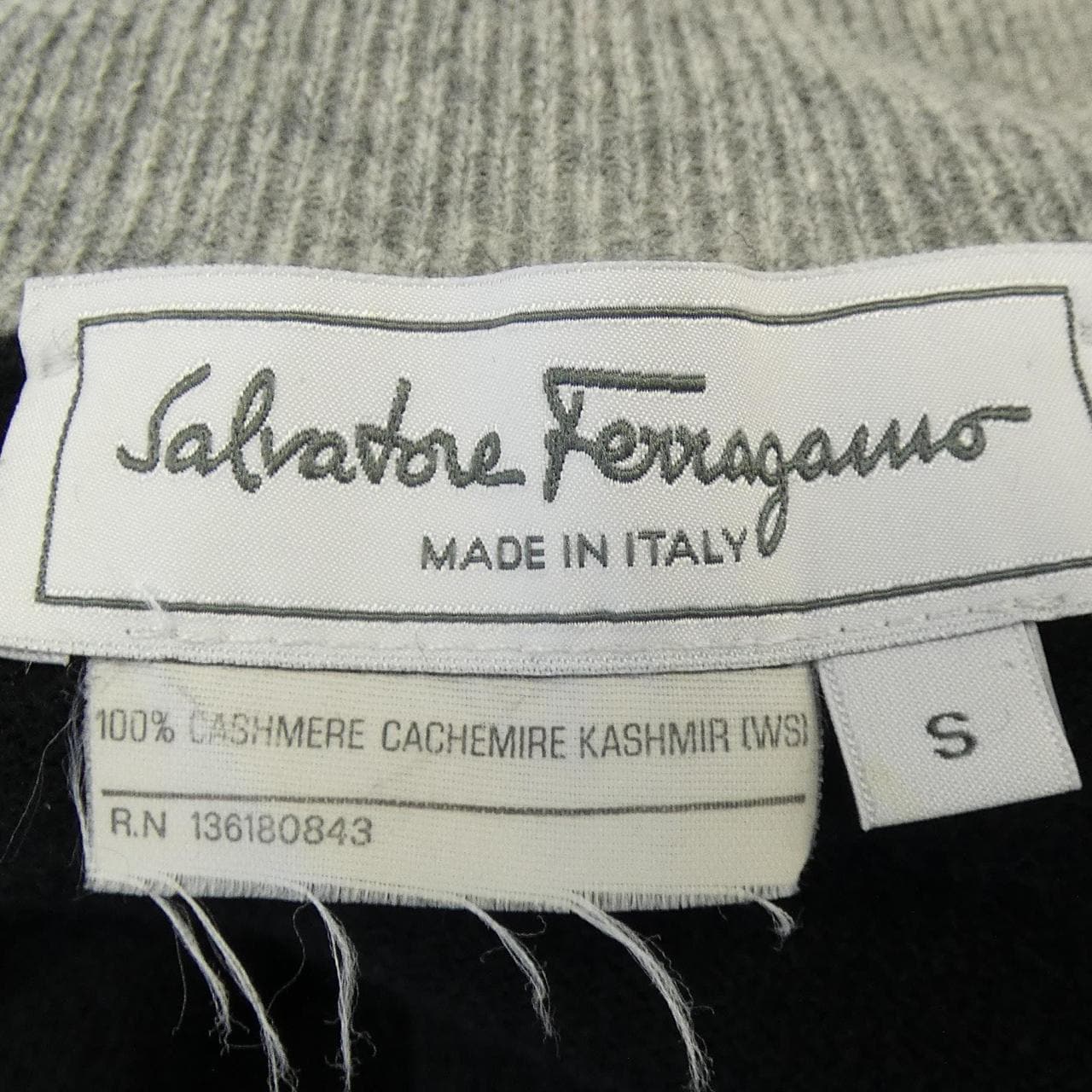 サルヴァトーレフェラガモ SALVATORE FERRAGAMO ニット