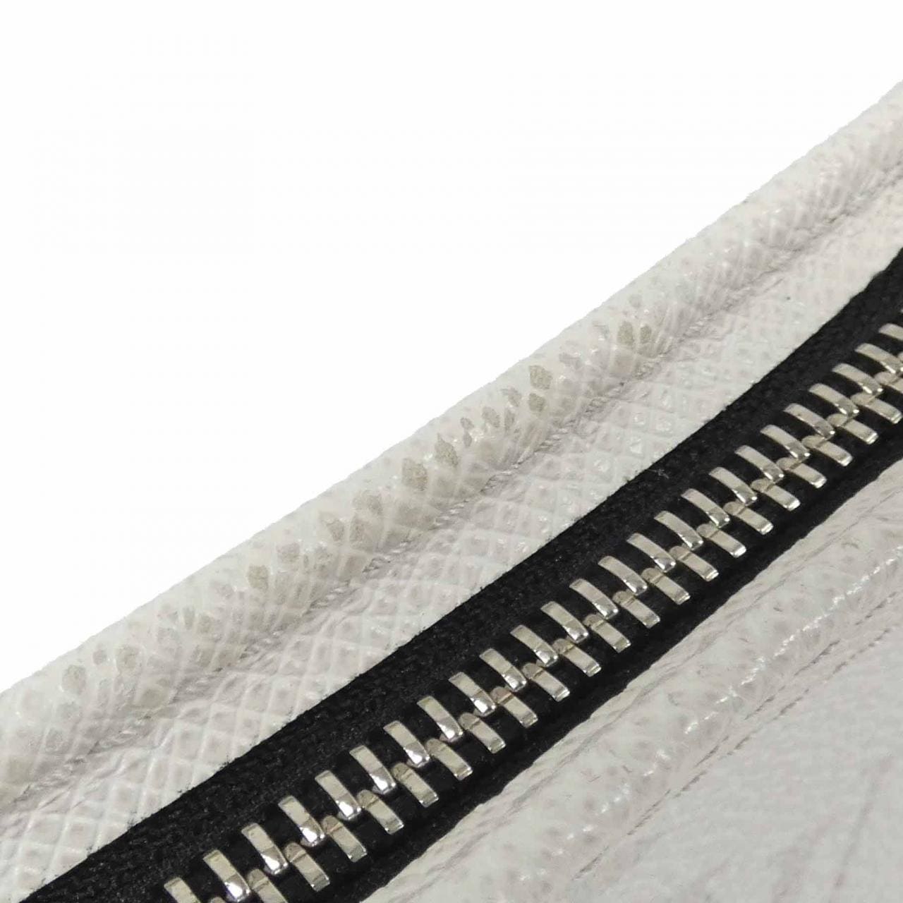 ルイヴィトン タイガラマ ガストン ウエアラブル ウォレット M30935 ショルダーバッグ