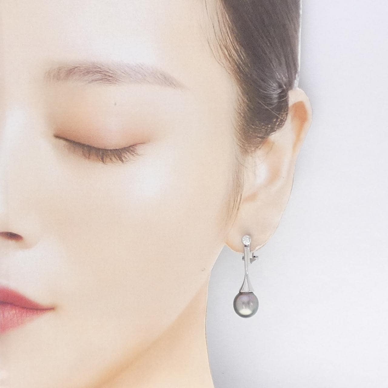 クイーン 黒蝶パール ピアス