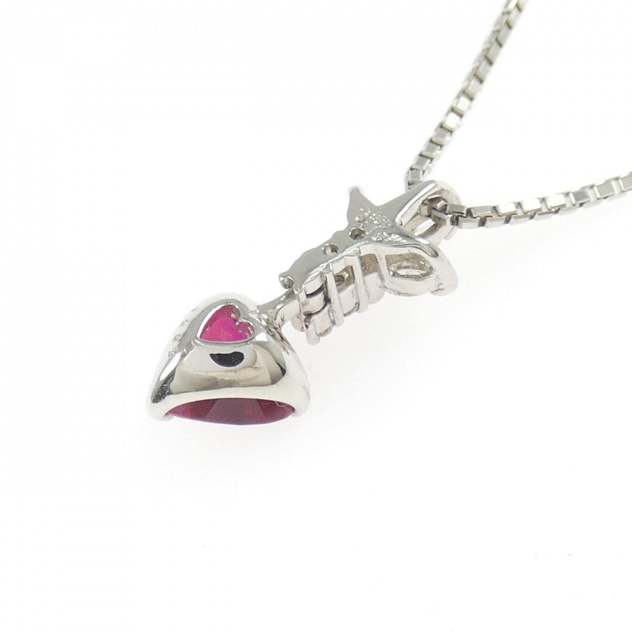 PT900/PT850 ハート ルビー ネックレス 1.225CT