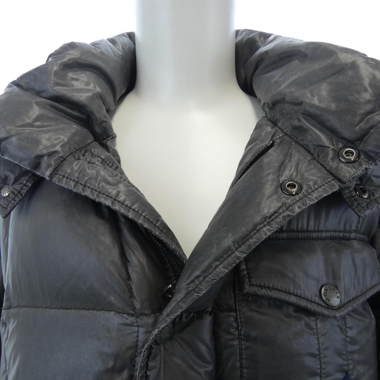 モンクレール MONCLER ダウンジャケット