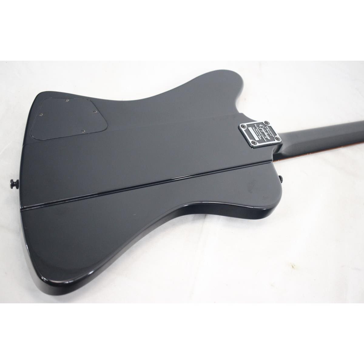 ＥＰＩＰＨＯＮＥ　　ＬＴＤ　ＴＨＵＮＤＥＲＢＩＲＤ　ＩＶ