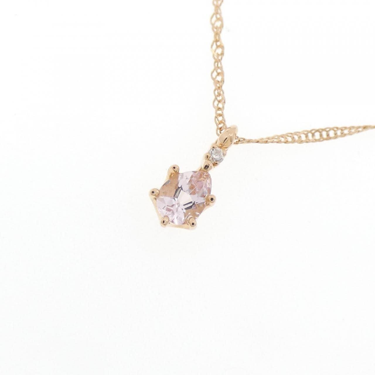 アガット モルガナイト ネックレス