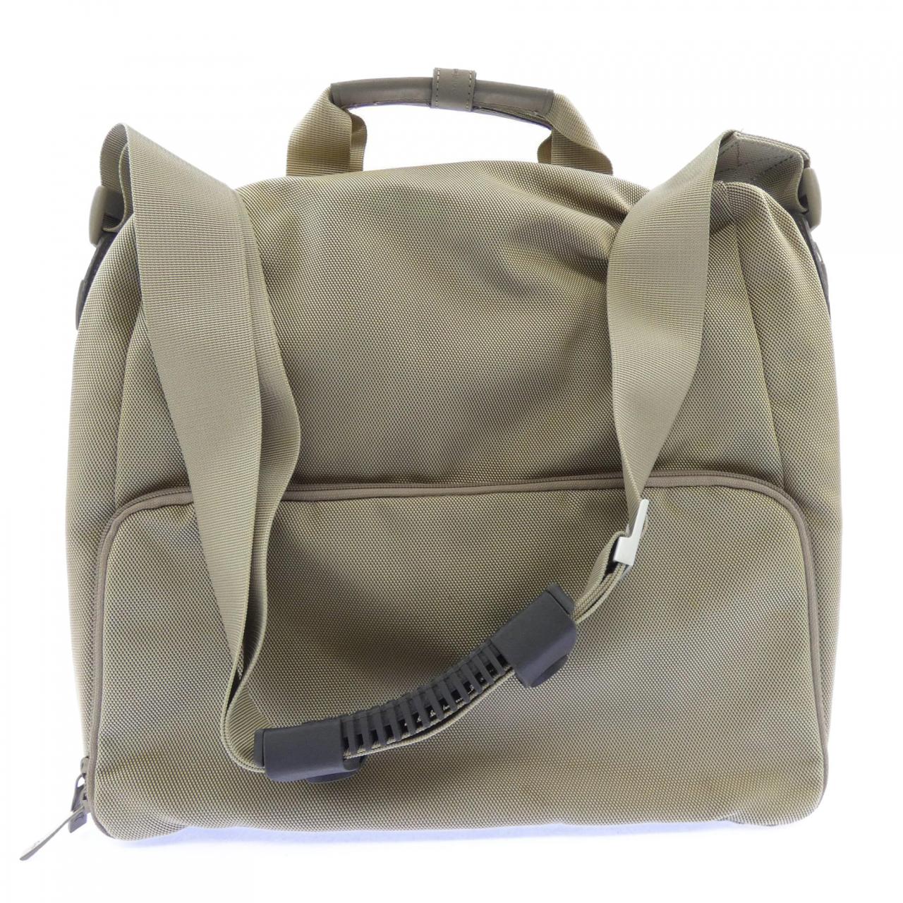 マンダリナダック MANDARINA DUCK BAG