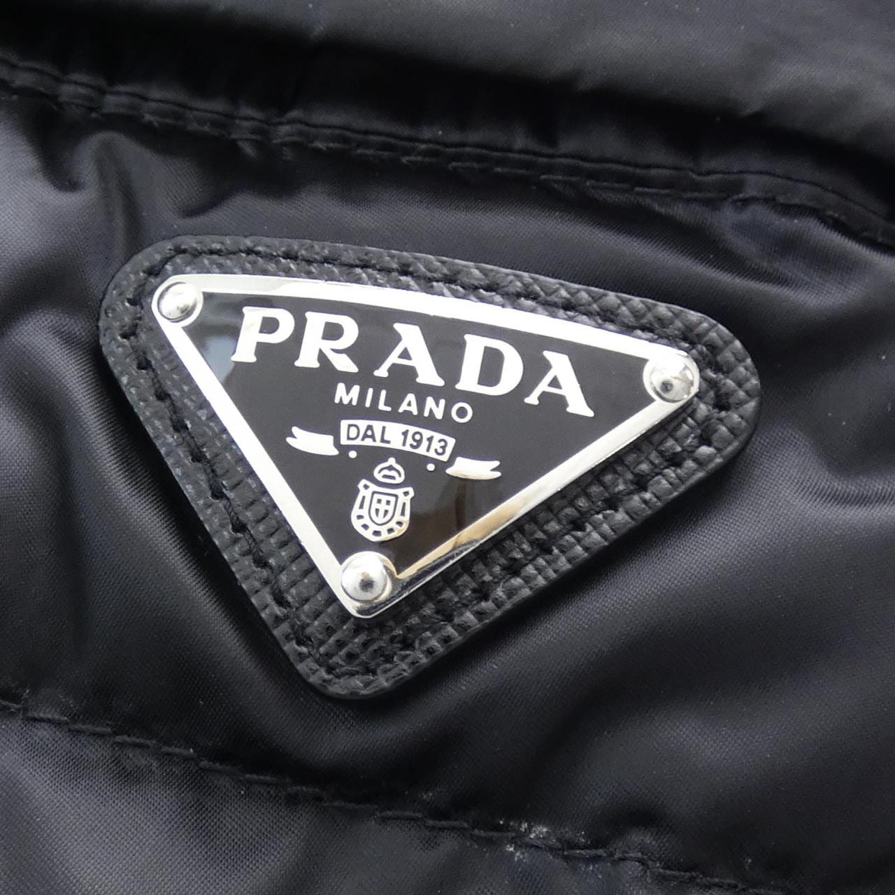 プラダ PRADA ダウンジャケット