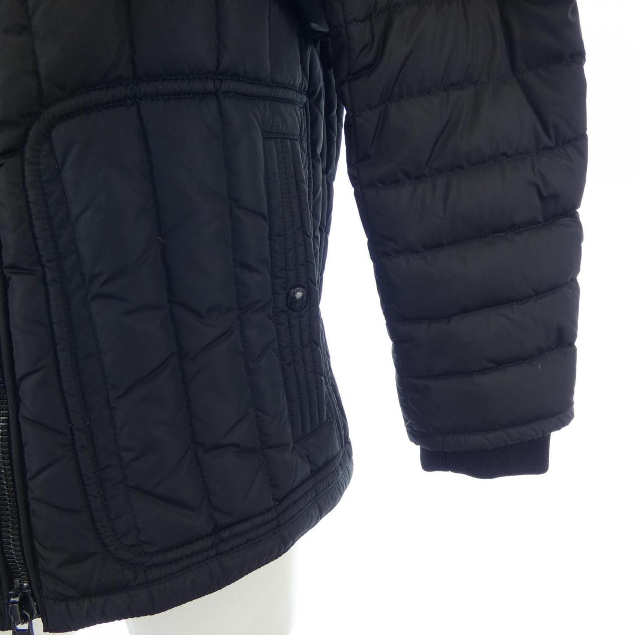 モンクレール MONCLER ダウンジャケット