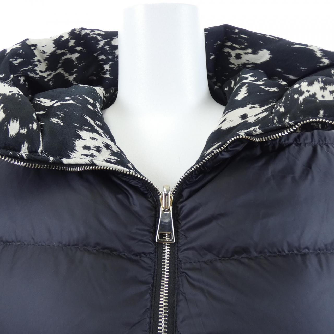 モンクレール MONCLER COLLIERS ダウンジャケット