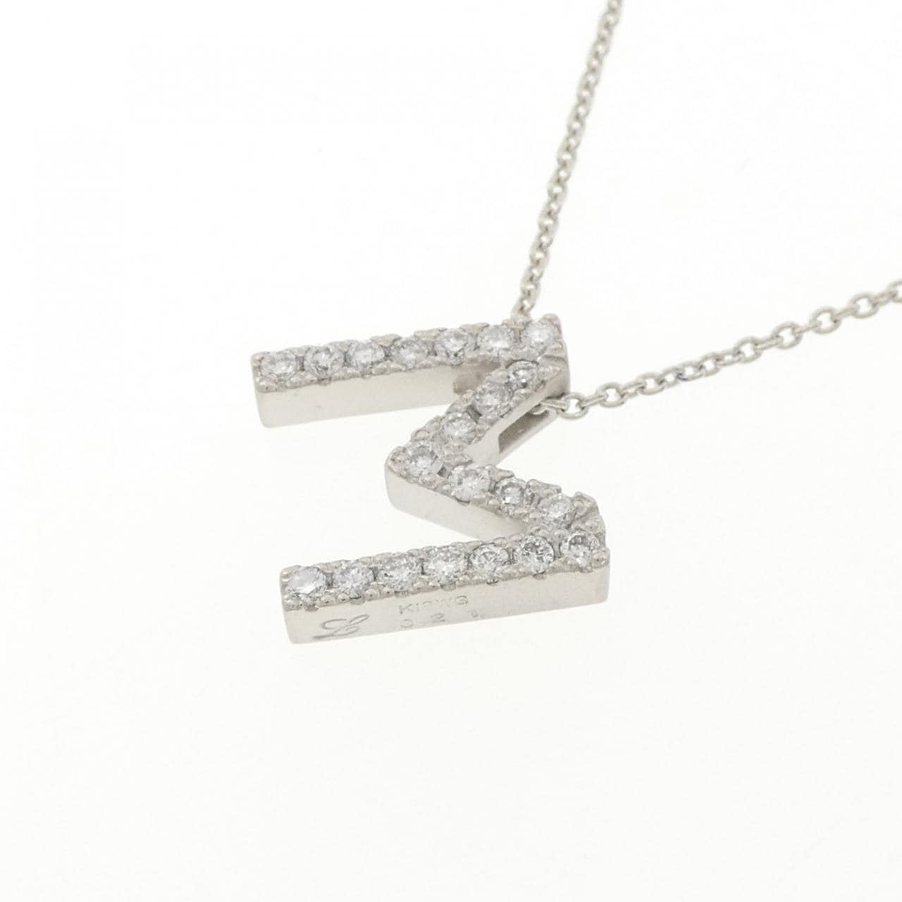 K18WG イニシャルM ダイヤモンド ネックレス 0.21CT