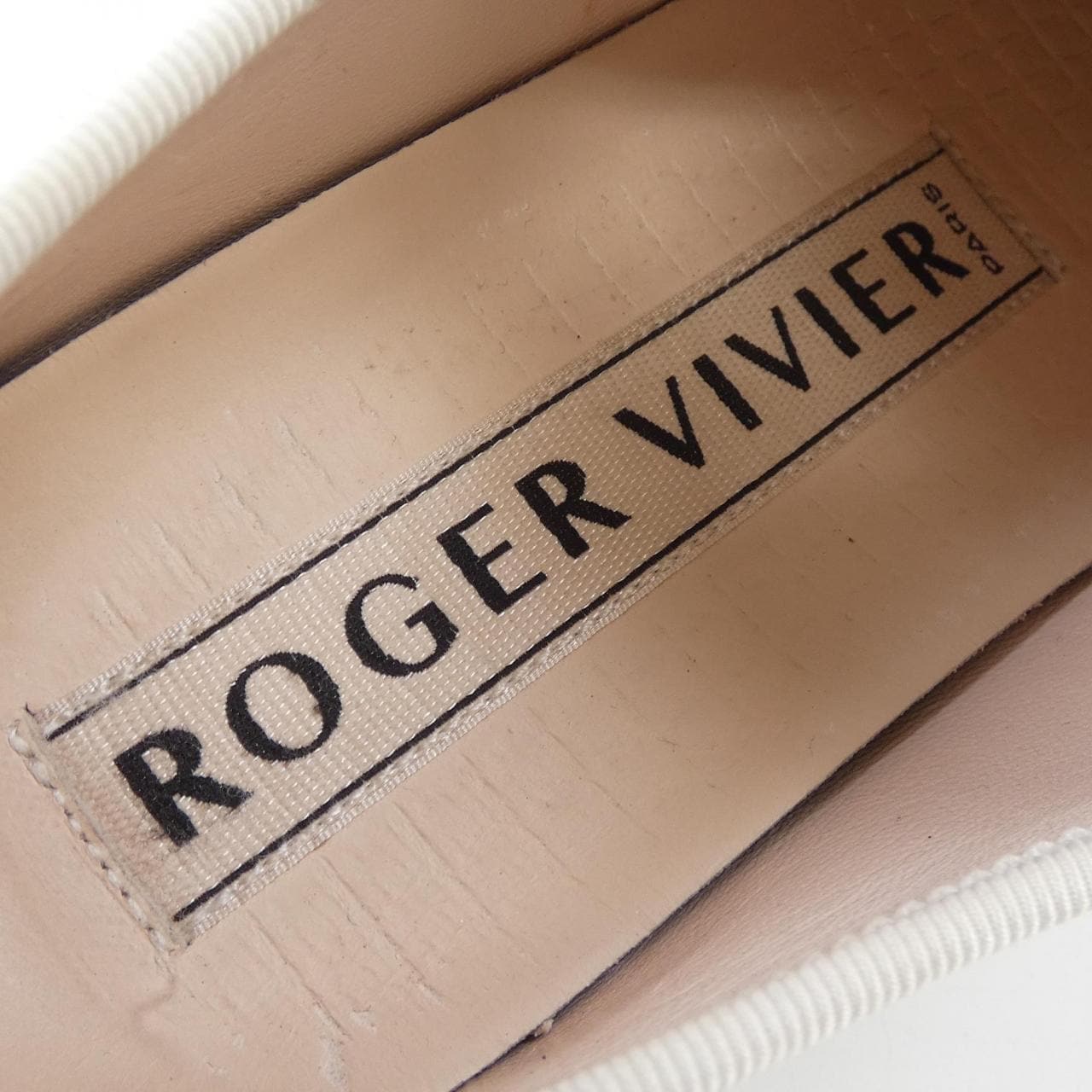 ロジェヴィヴィエ ROGER VIVIER スニーカー
