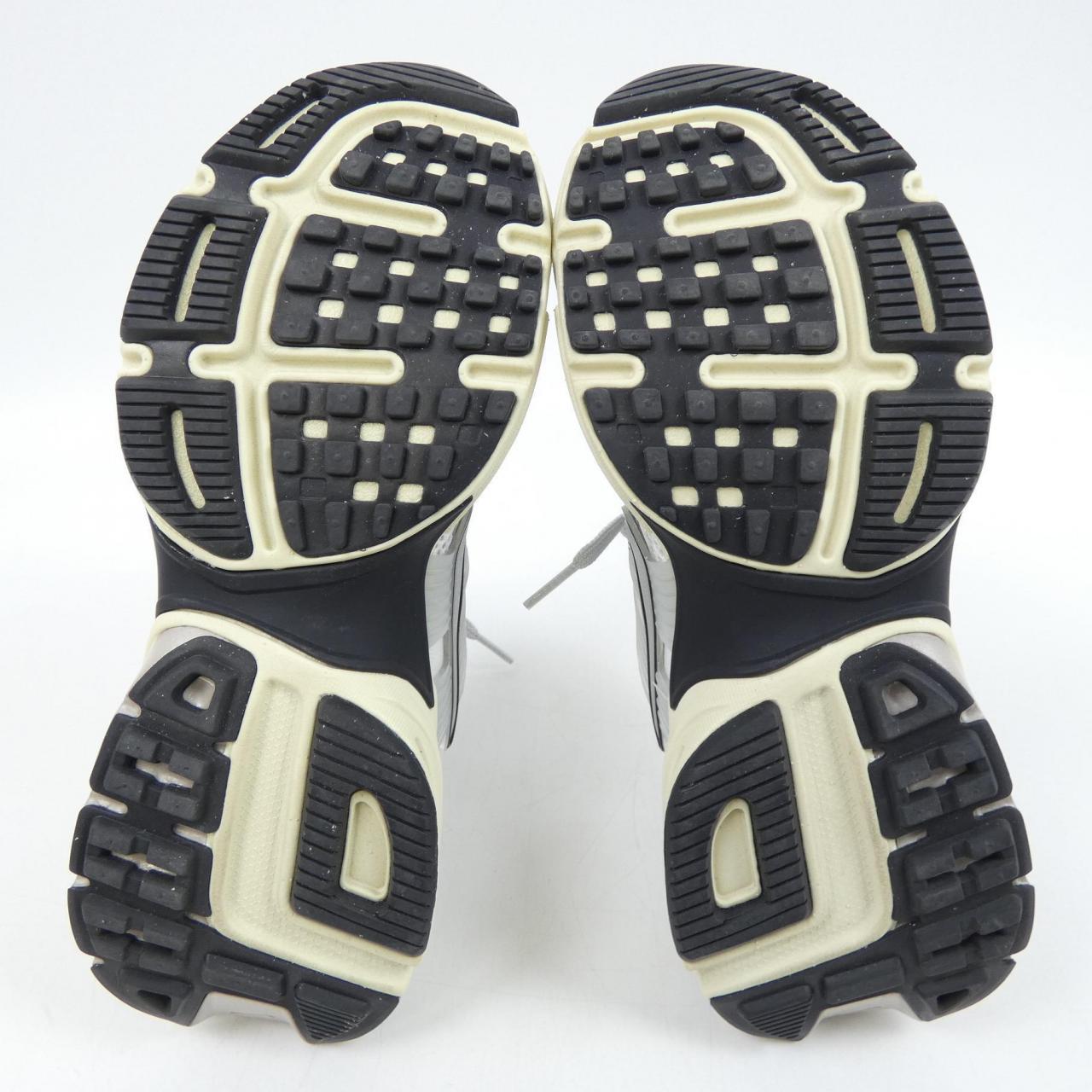 ナイキ NIKE スニーカー