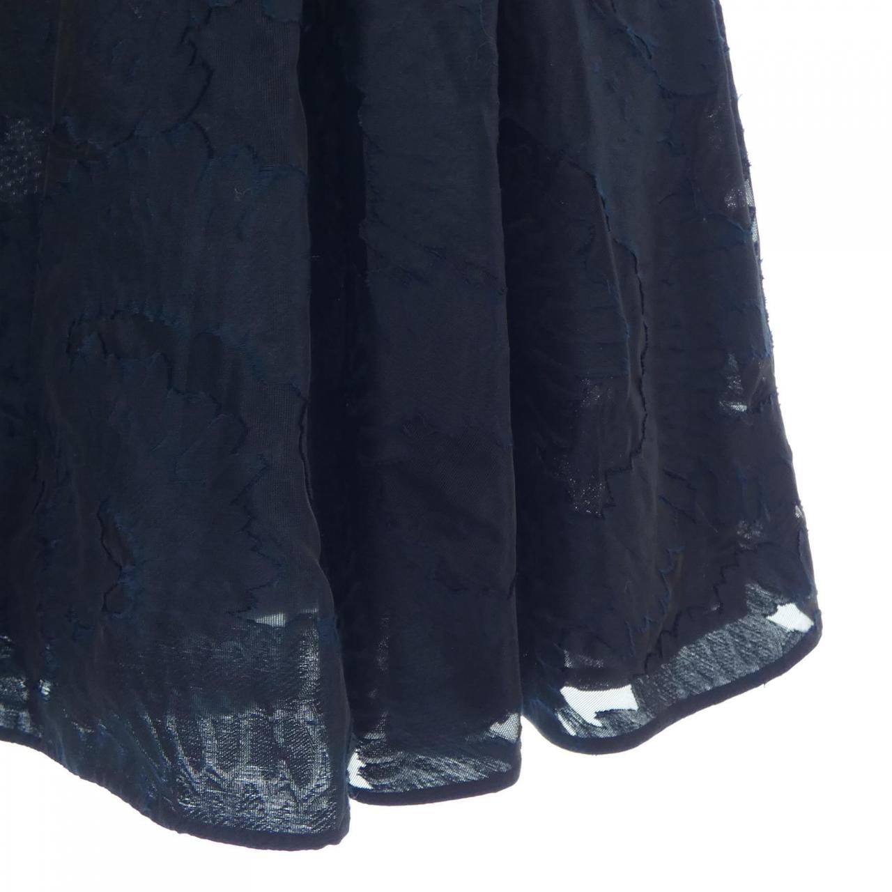 エンポリオアルマーニ EMPORIO ARMANI V2N50TV9908 スカート