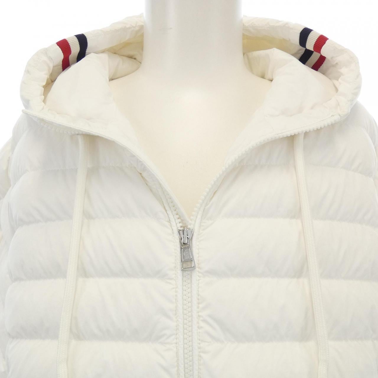 モンクレール MONCLER ダウンジャケット