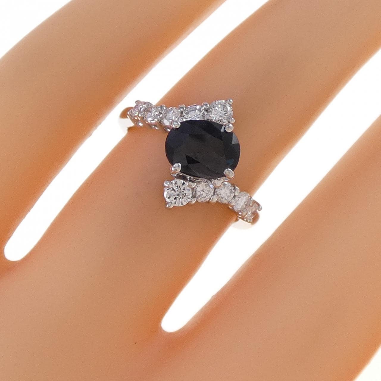 PT900 サファイヤ リング 1.32CT