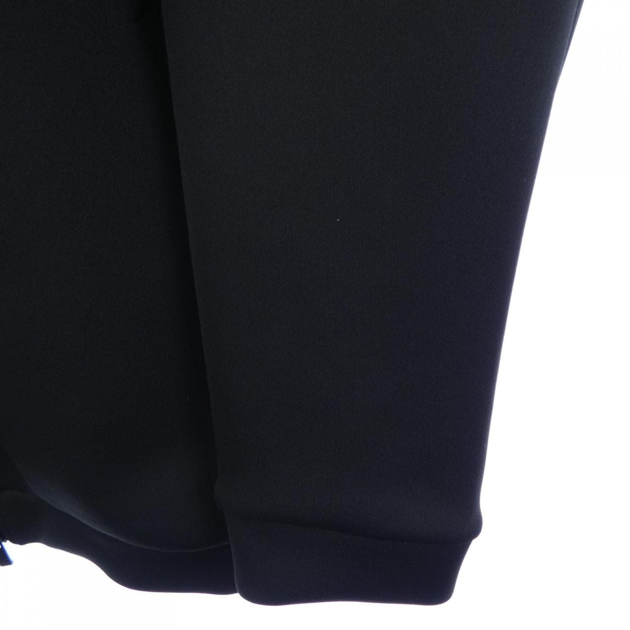 アディダス ADIDAS IX8362 ブルゾン