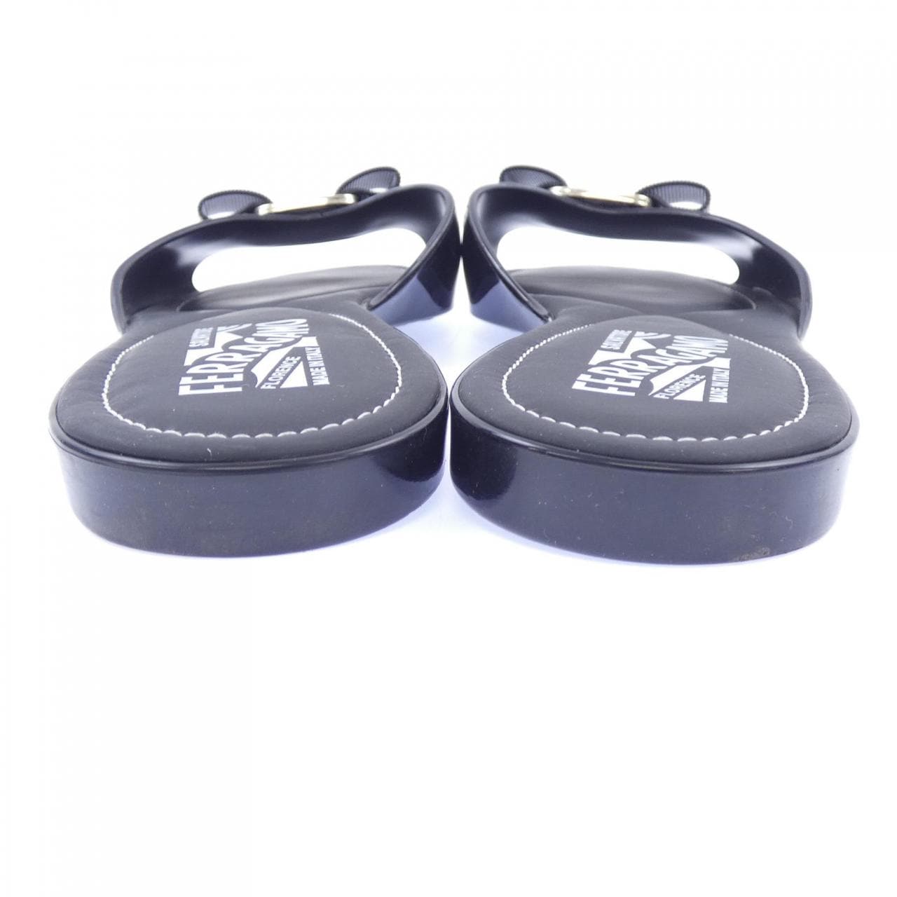 サルヴァトーレフェラガモ SALVATORE FERRAGAMO サンダル