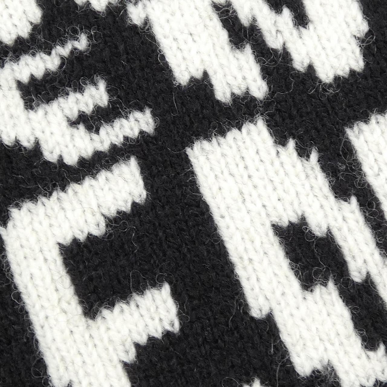 バレンシアガ BALENCIAGA MUFFLER