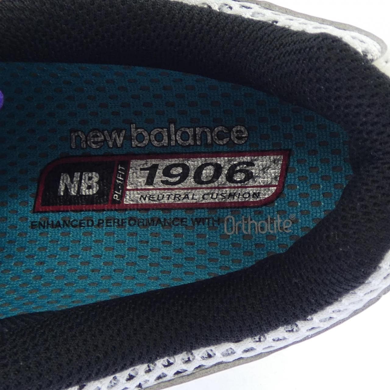 ニューバランス NEW BALANCE M1906RCF スニーカー