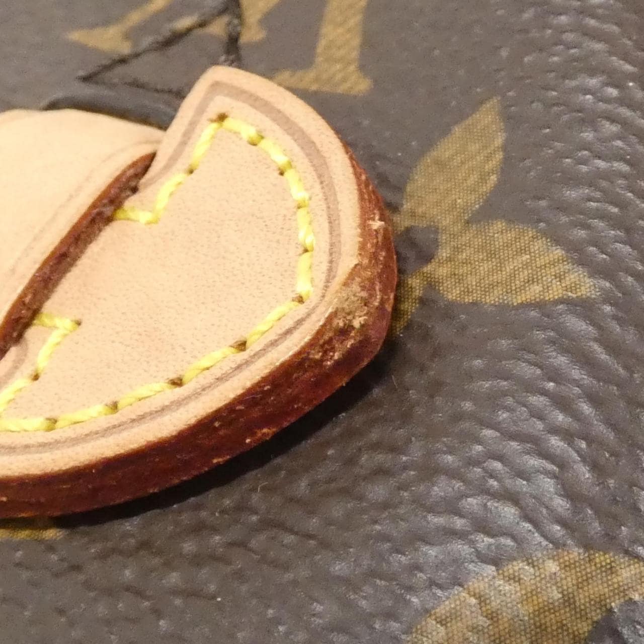 ルイヴィトン モノグラム バムバッグ M43644 ショルダーバッグ