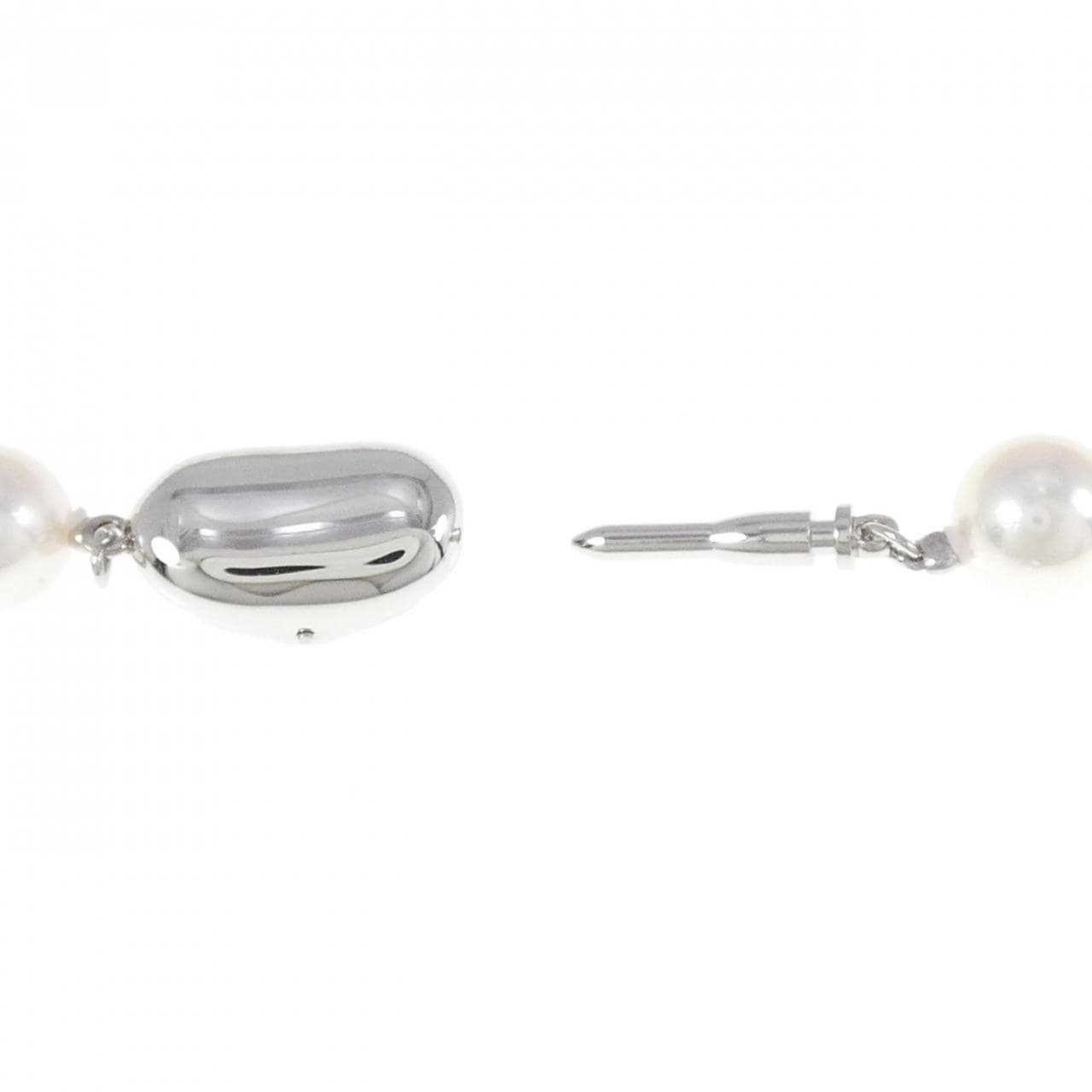 [BRAND NEW] Silver Clasp Akoya Pearl Necklace 8-8.5mm