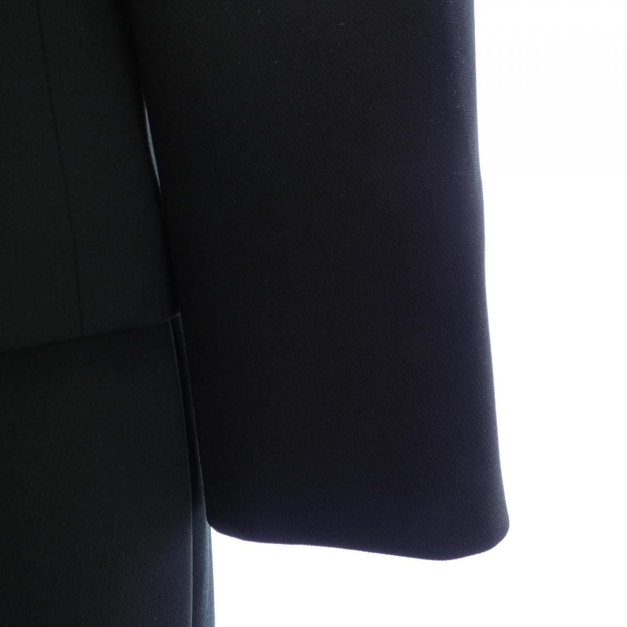 エムプルミエ M-Premier スーツ