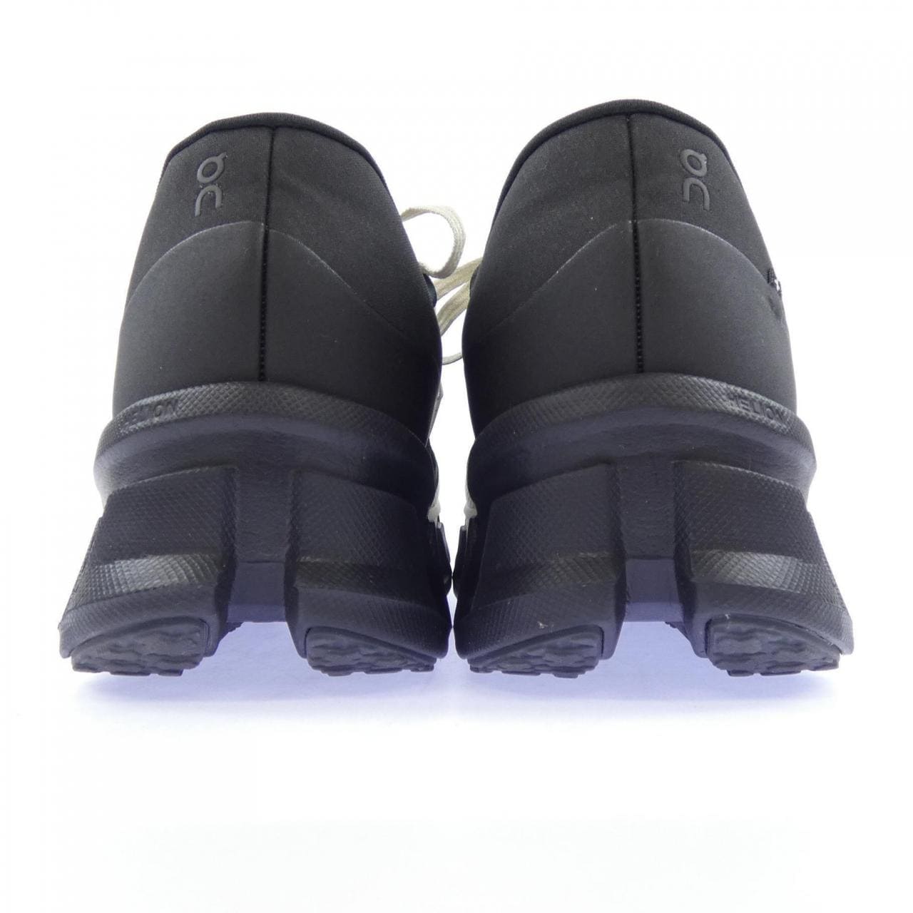 オン On スニーカー