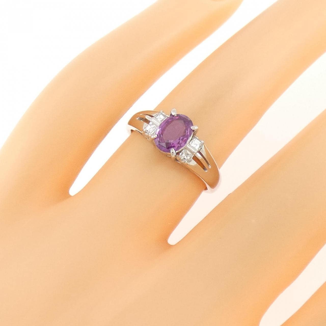 PT900 サファイヤ リング 0.84CT