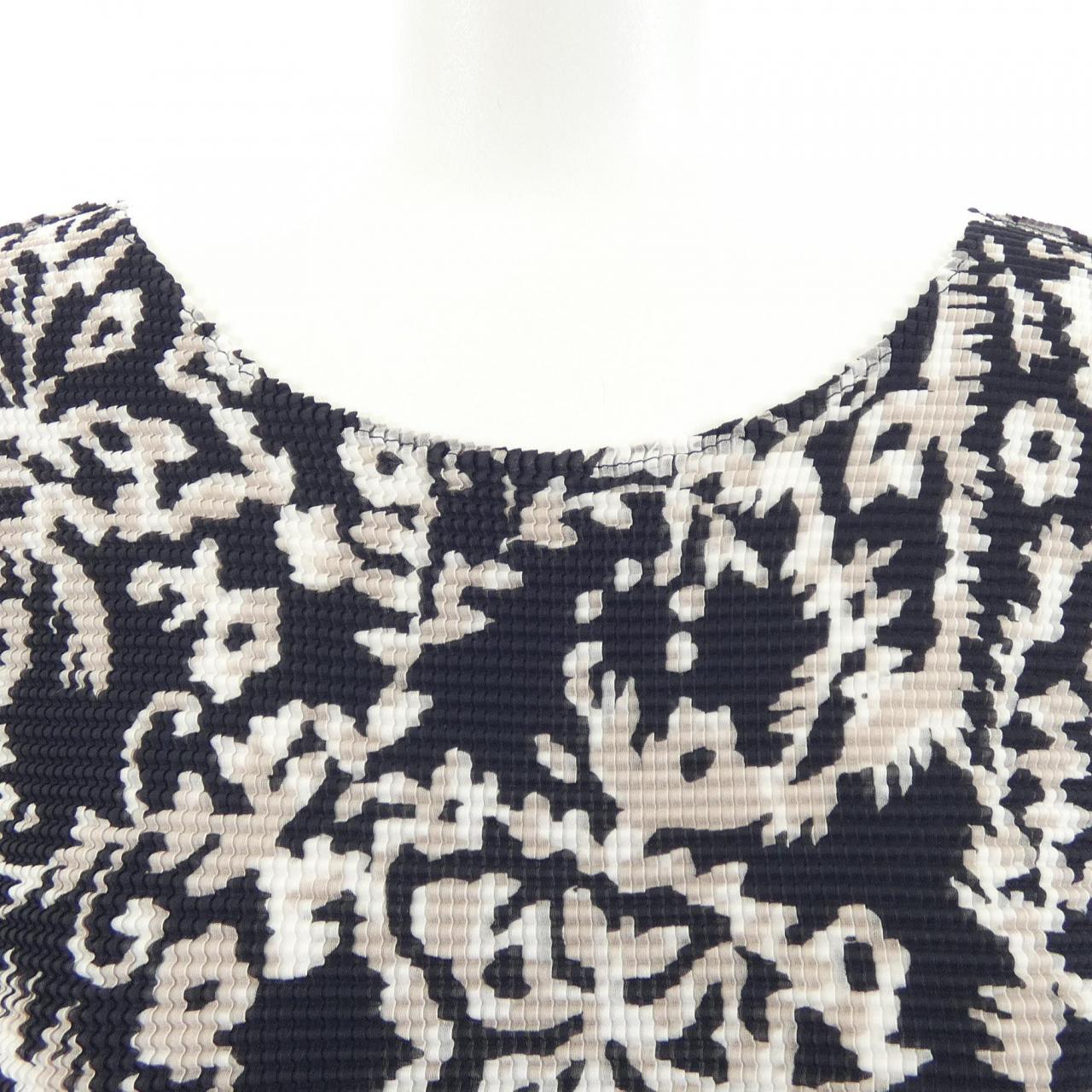 ミーイッセイミヤケ me ISSEY MIYAKE MI123FK236 トップス