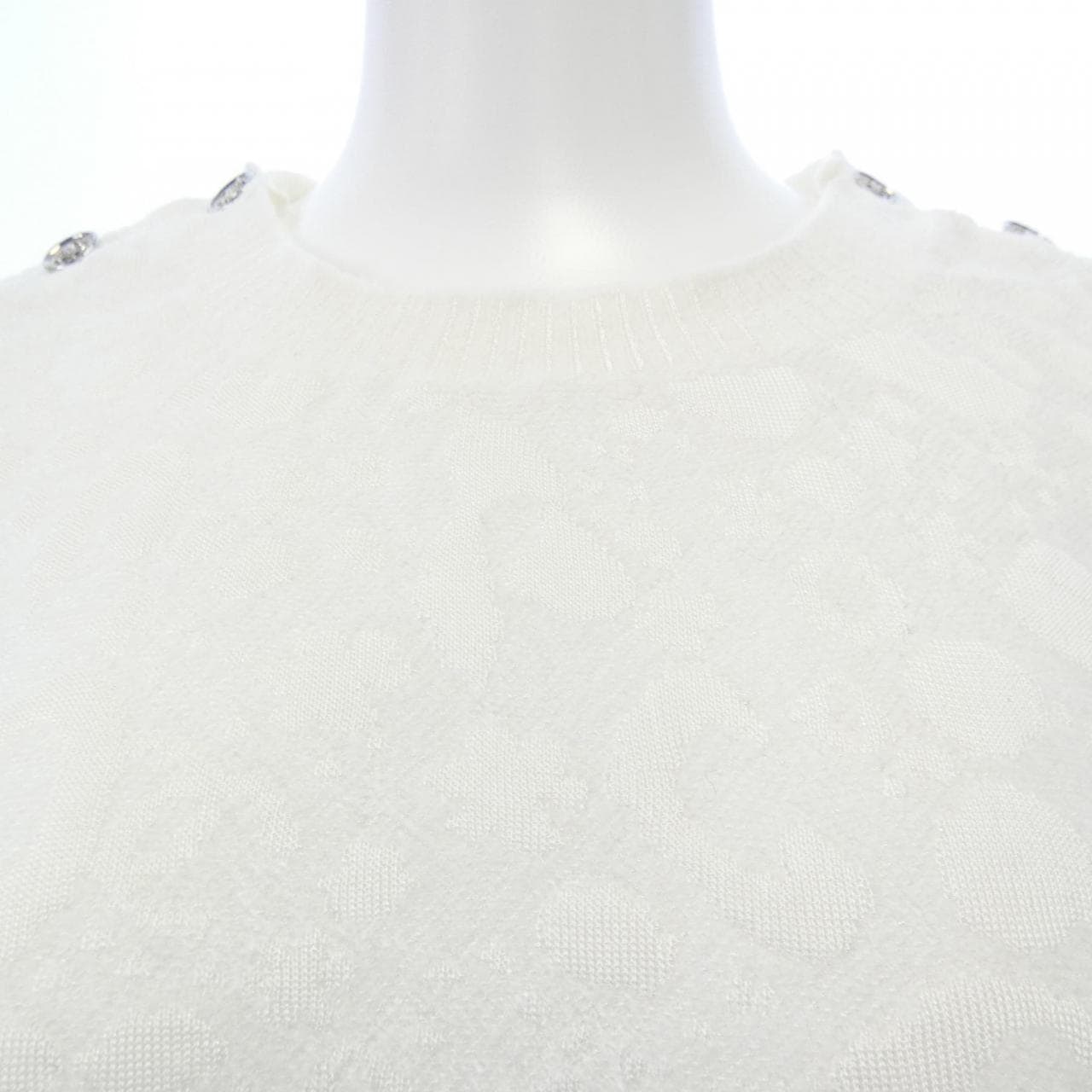 シャネル CHANEL P75406K10808 ニット