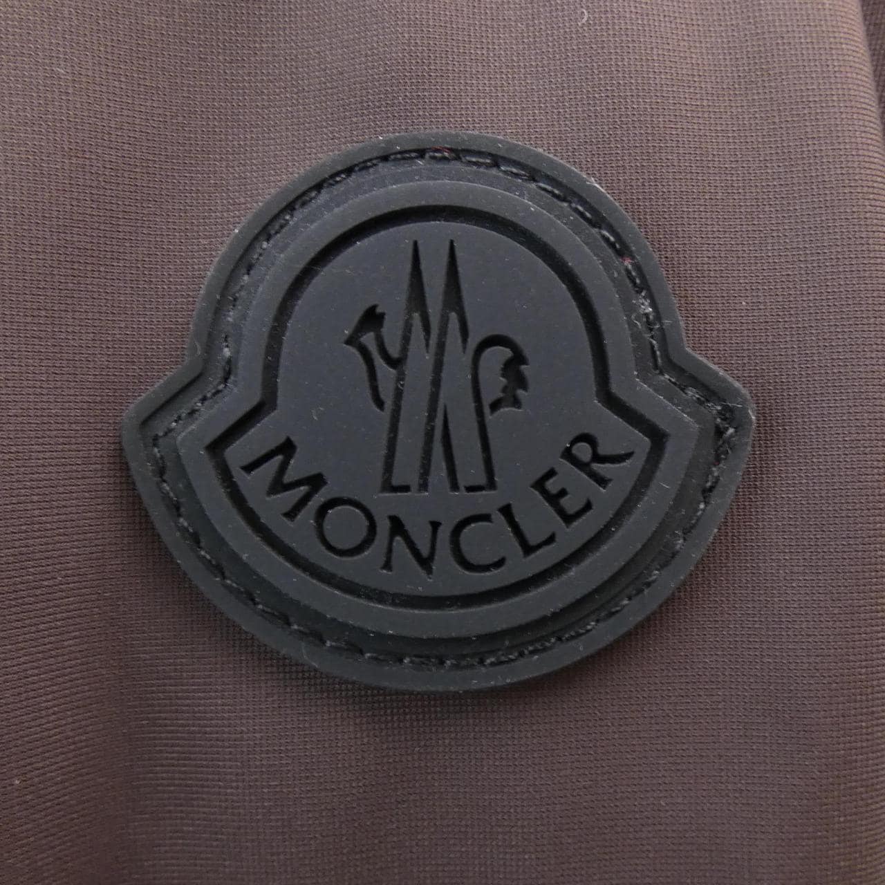 MONCLER蒙克勒羽绒服