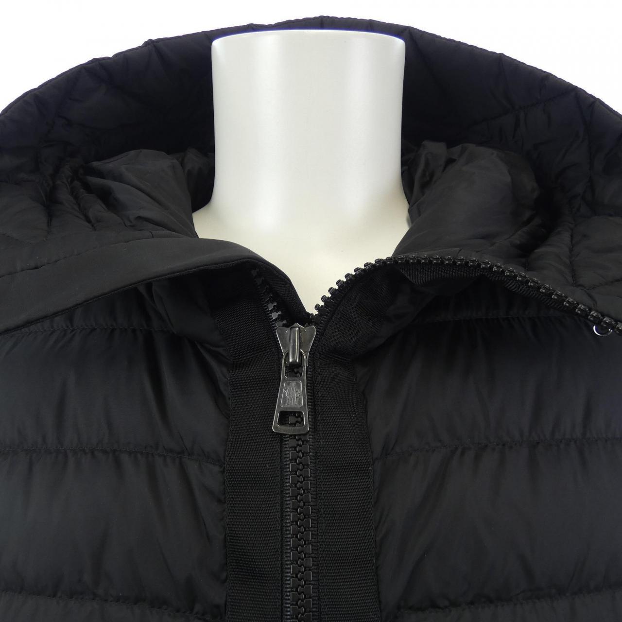 [BRAND NEW] MONCLER moncler down jackets