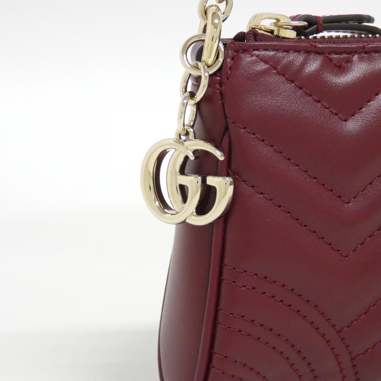 グッチ GG MARMONT 847589 DTDFT ショルダーバッグ