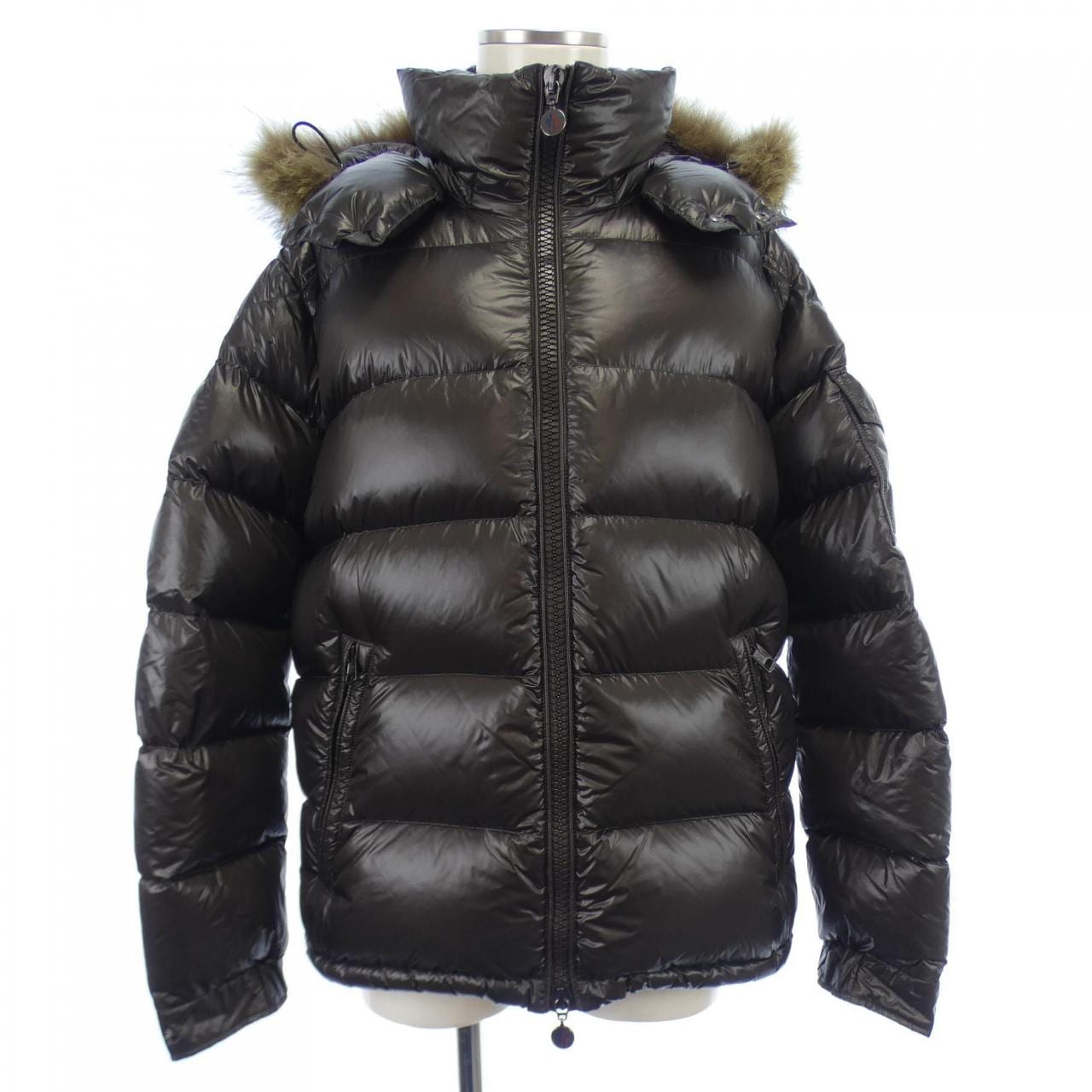 モンクレール MONCLER ダウンジャケット